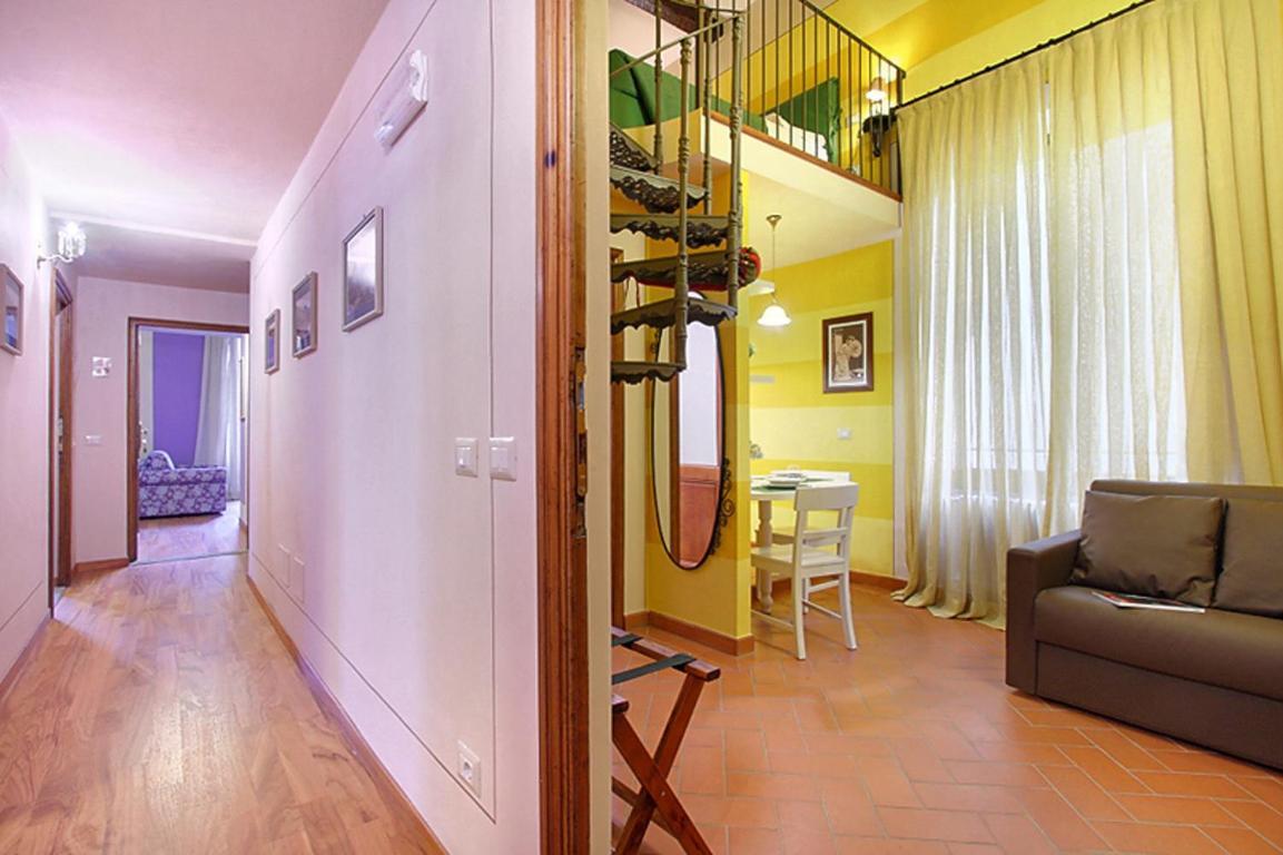 Apartments Puccini Firenze Rom bilde