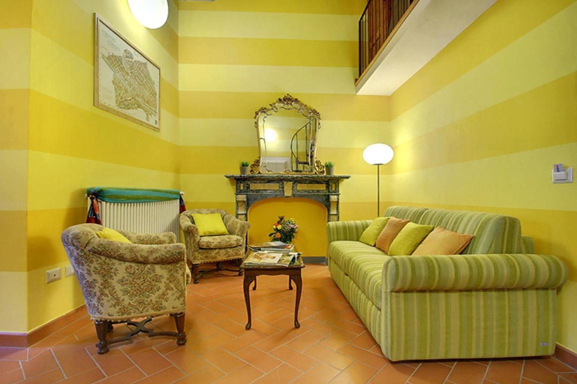 Apartments Puccini Firenze Rom bilde