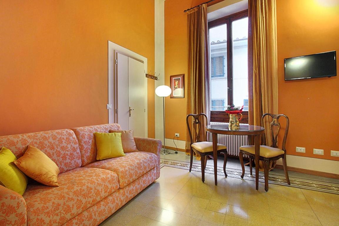 Apartments Puccini Firenze Rom bilde